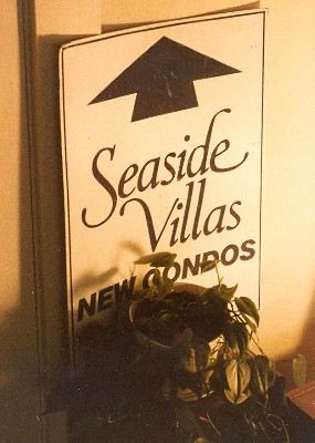 Seaside Villas - 1984.jpg