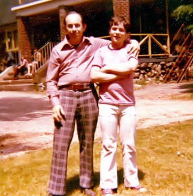 019 - Petersham with Dad - 1977.jpg