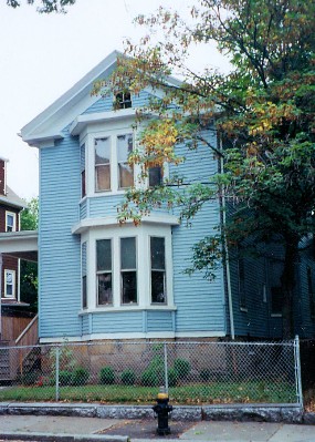020 - 1993-Hartford St-House Front.jpg