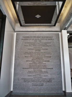 FDR Memorial Dedication Paque.jpg