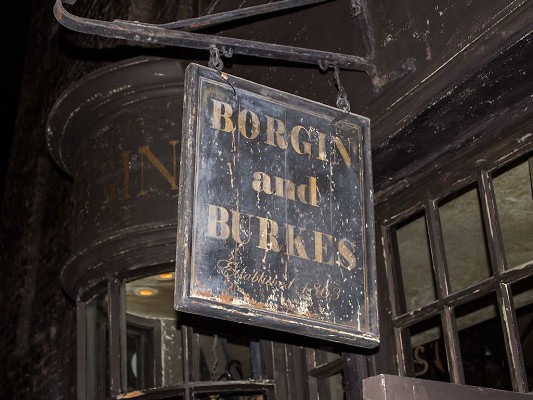 Borgin and Burkes Sign.jpg