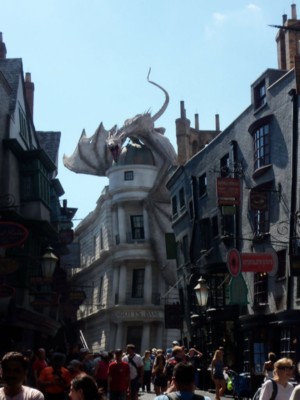 Diagon Alley - Gringott's with Dragon.jpg