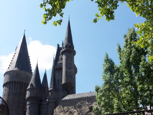 Hogwarts from Hippogriff Side.jpg