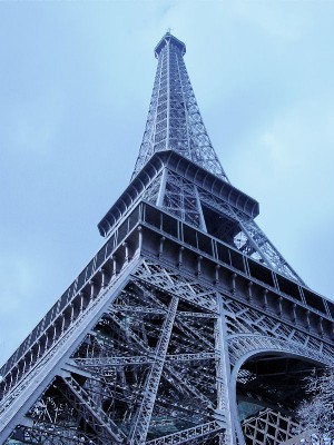 022 - Eiffel Tower from Leg - 2004.jpg