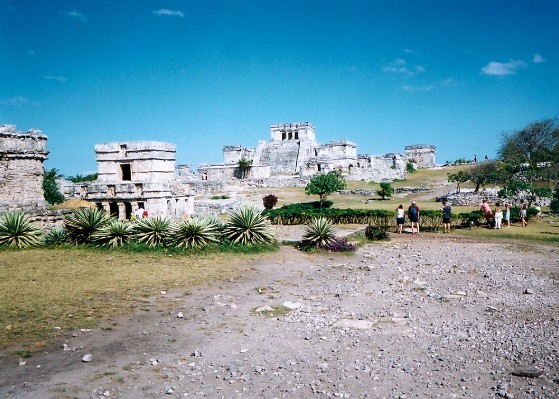 010 - Tulum Temple Complex - 2001.jpg