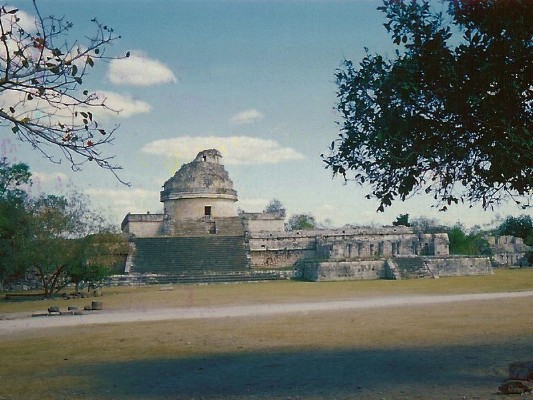 016 - El Caracol Pic 1 - 2001.jpg