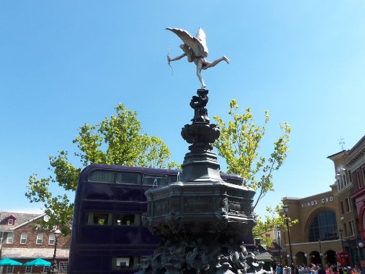 Trafalgar Square with Knight Bus.jpg