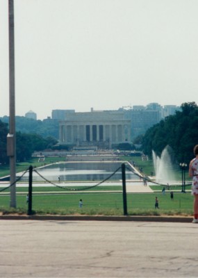 021 - Lincoln Memorial from Green Pic 3 - 1996.jpg