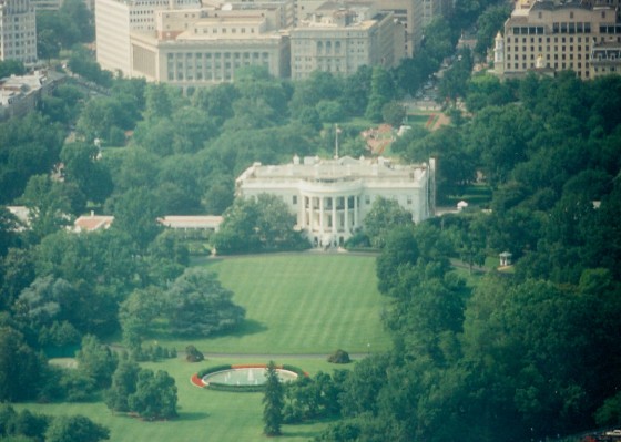 031 - White House from Washington Monument - 1996.jpg