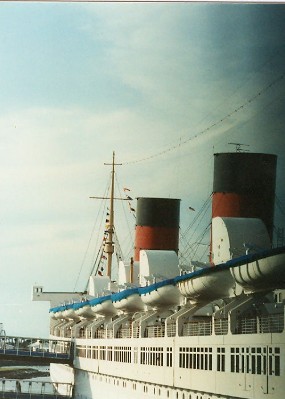 006 - Queen Mary upon Bording - 1992.jpg