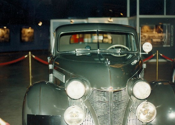 025 - Auto Collection at Spuce Goose Pic 11 - 1992.jpg