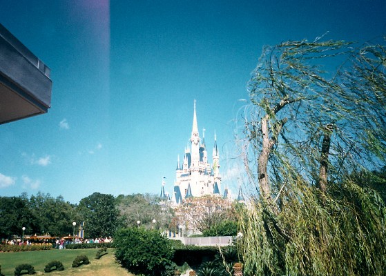 010 - Magic Kingdom Castle from Side Park - 1991.jpg