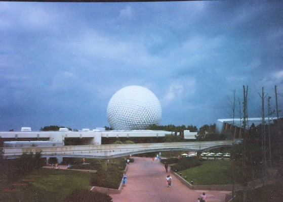 015 - Epcot GeoSphere Pic 1 - 1991.jpg