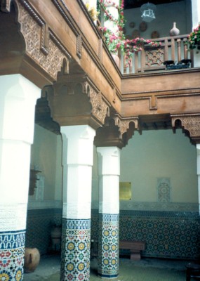 028 - Epcot Morocco Courtyard - 1991.jpg