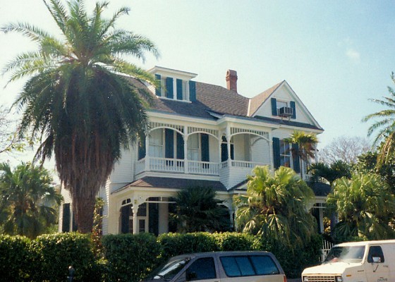 012 - Key West Building Pic 6 - 1990.jpg