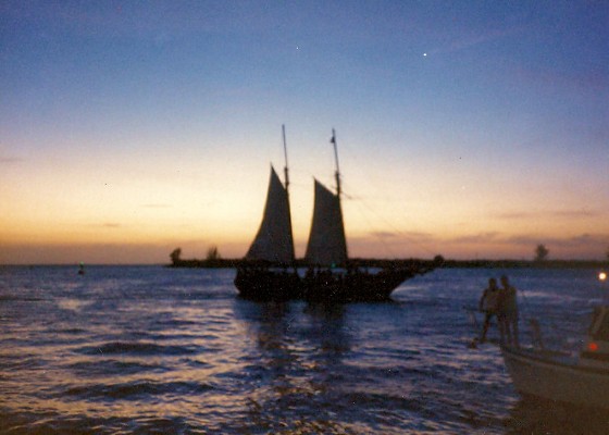 019 - Sunset at Key West Pic 6 - 1990.jpg