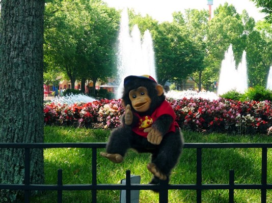 2009 - Leo At the Fountain9.jpg